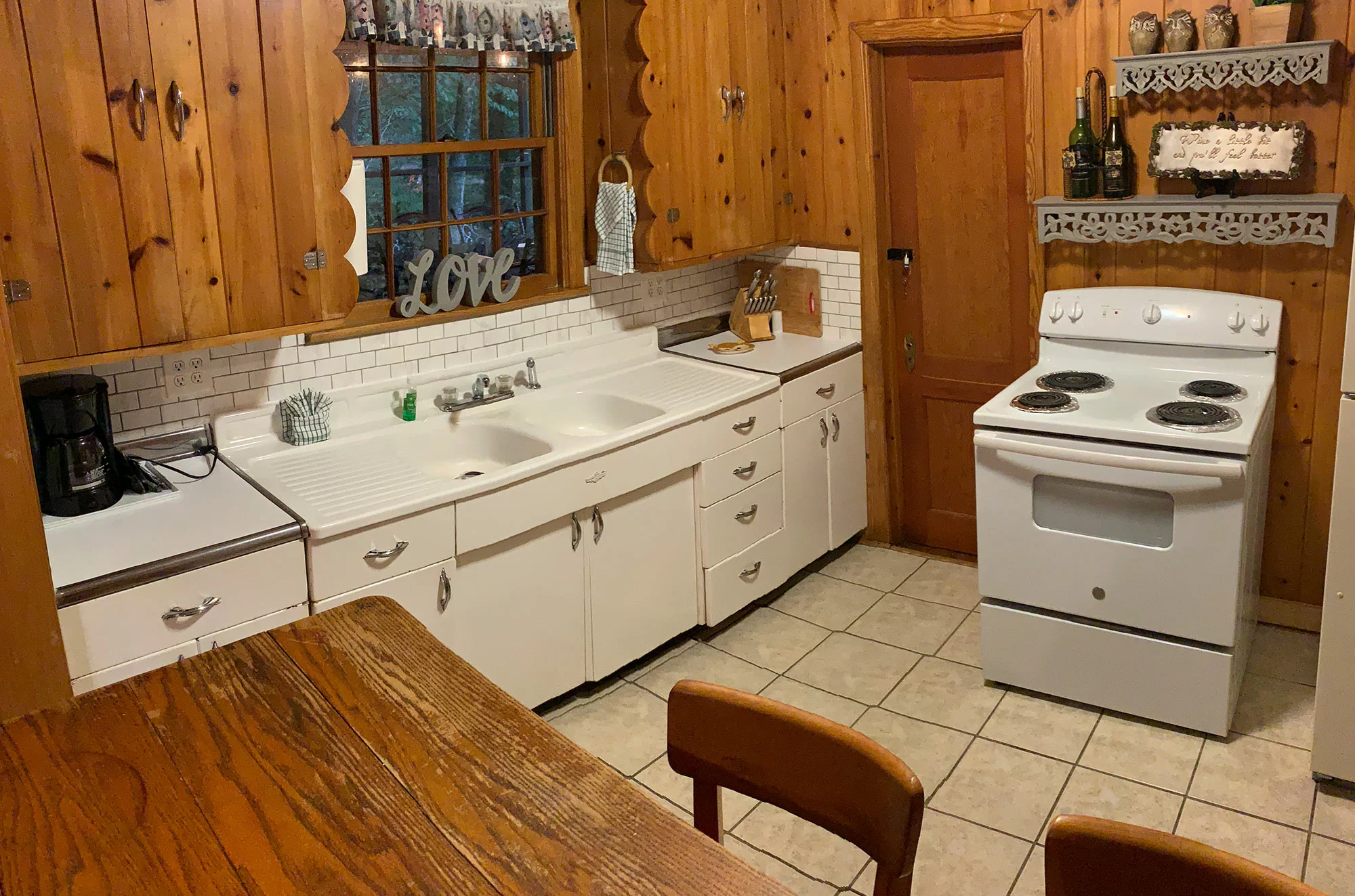 Kitchen in Gatlinburg cabin