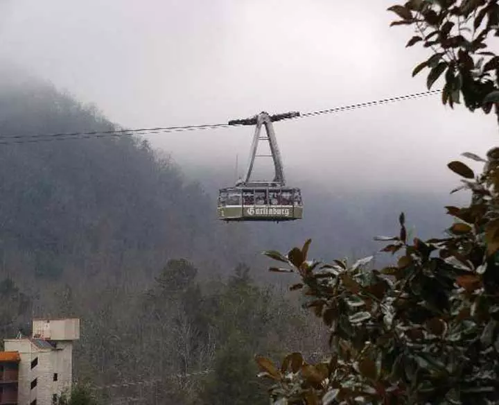 aerial tramway on the way to Ober Gatlinburg