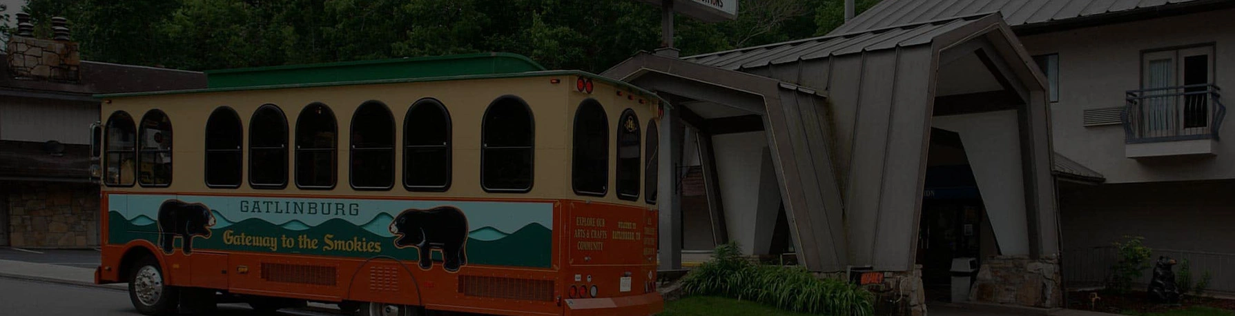 Gatlinburg trolley outside of Sidney James Mountain Lodge