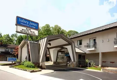 The front of Sidney James Mountain Lodge in downtown Gatlinburg TN.