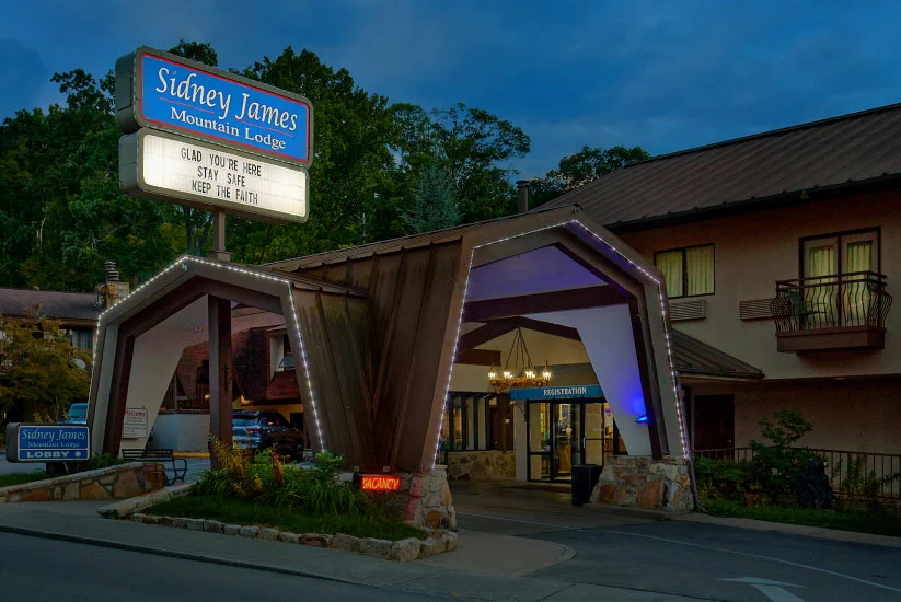 Sidney James Mountain Lodge in Gatlinburg at night 