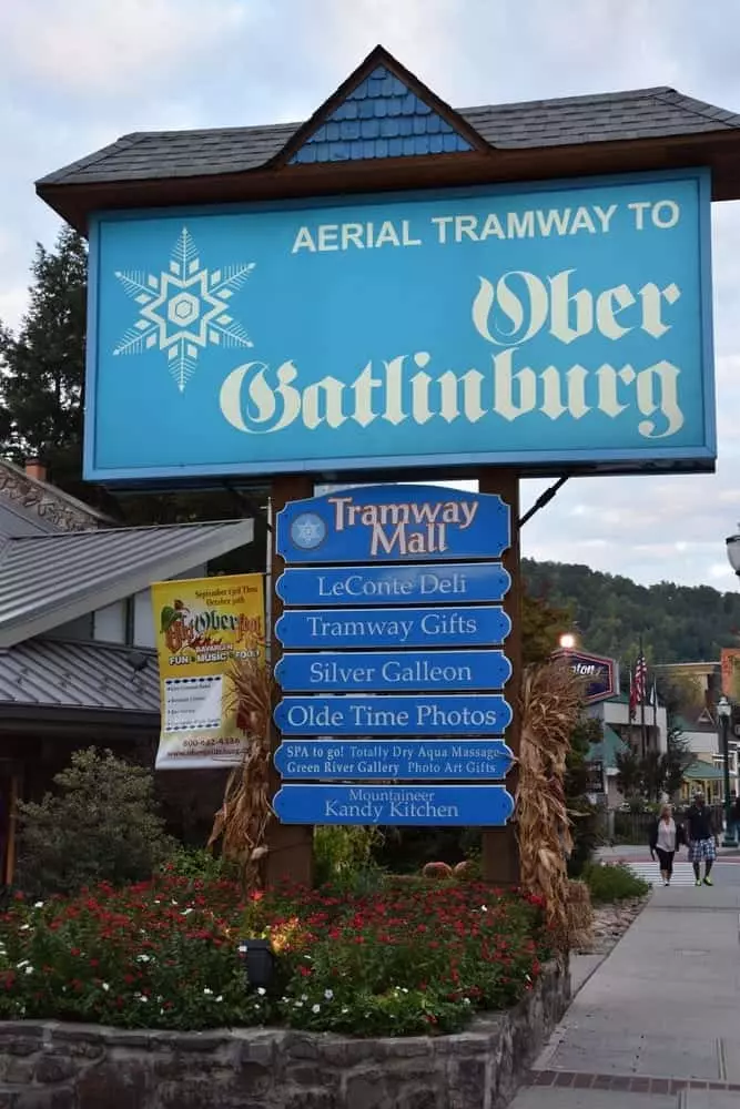 ober gatlinburg sign