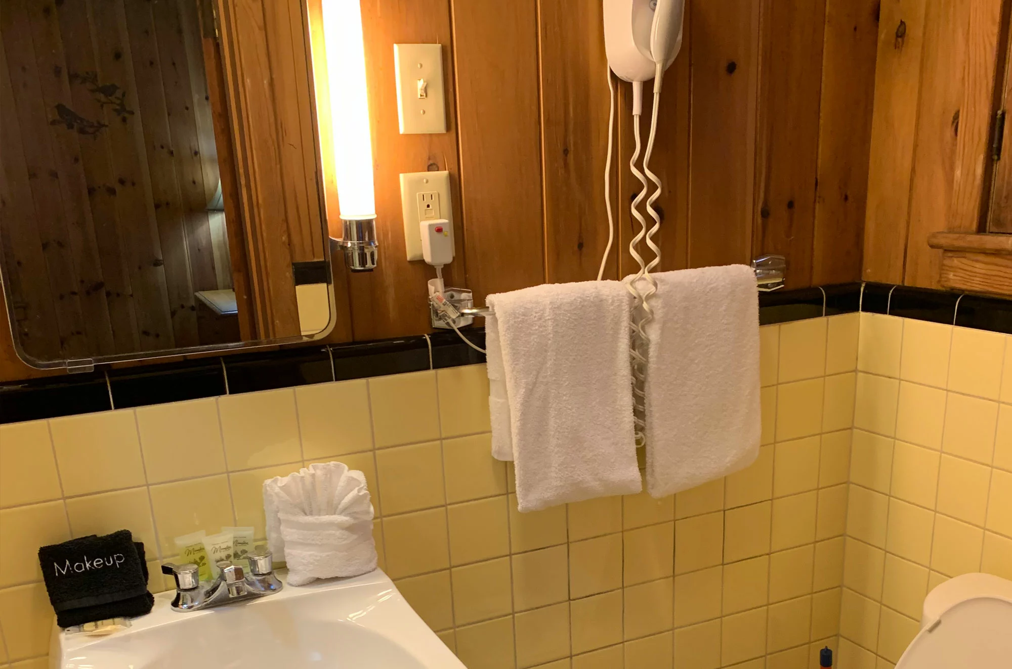 sink area in Gatlinburg cabin