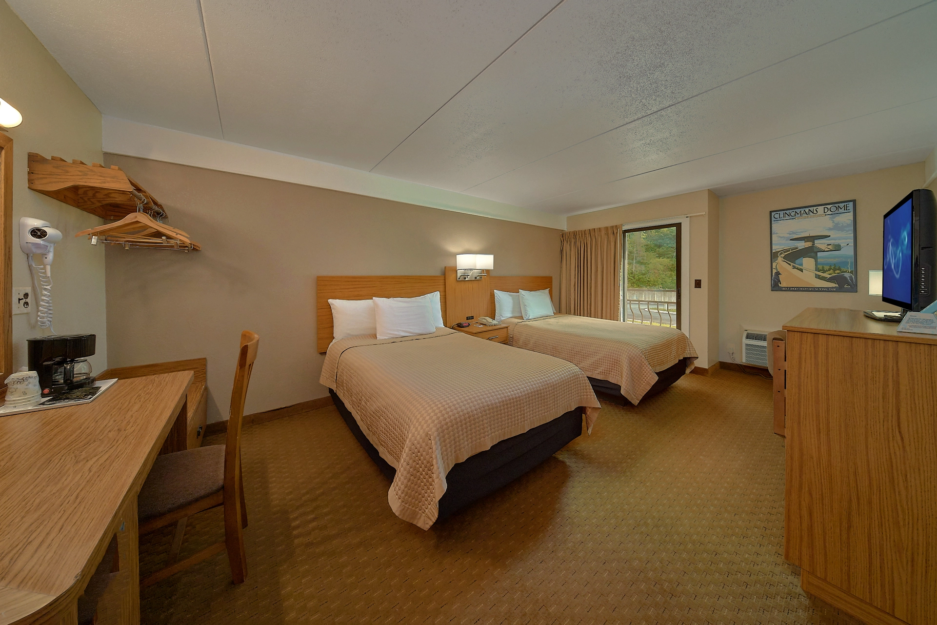 Creekside Double Room at Gatlinburg hotel