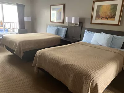 two Queen beds in Courtside Double Queen Room