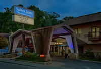 Exterior-Sidney-James-Lodge-night