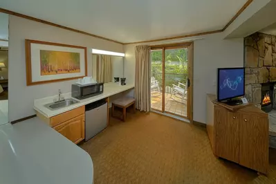 hotel room in Gatlinburg with balcony