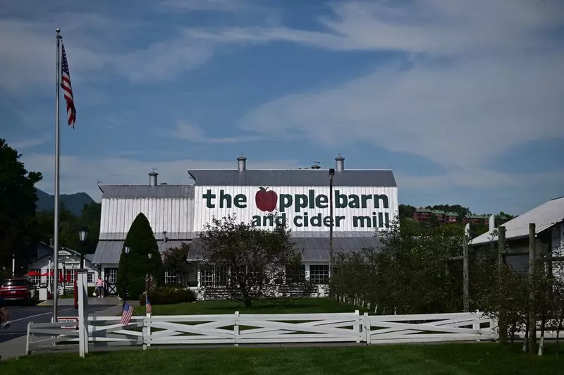 The Apple Barn and Cider Mill