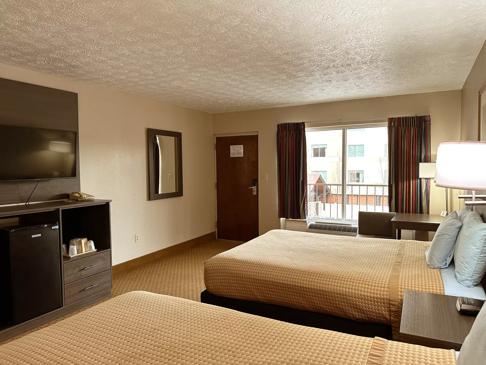 Double Queen Courtside With Balcony Rooms