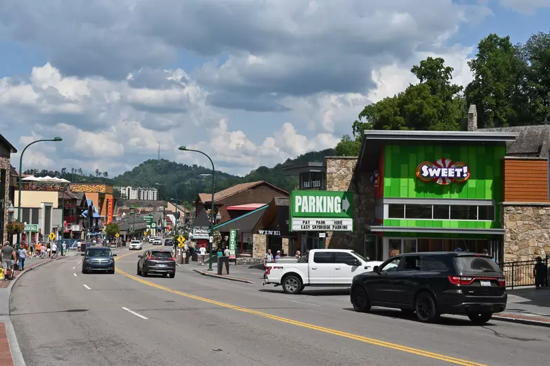 the gatlinburg strip