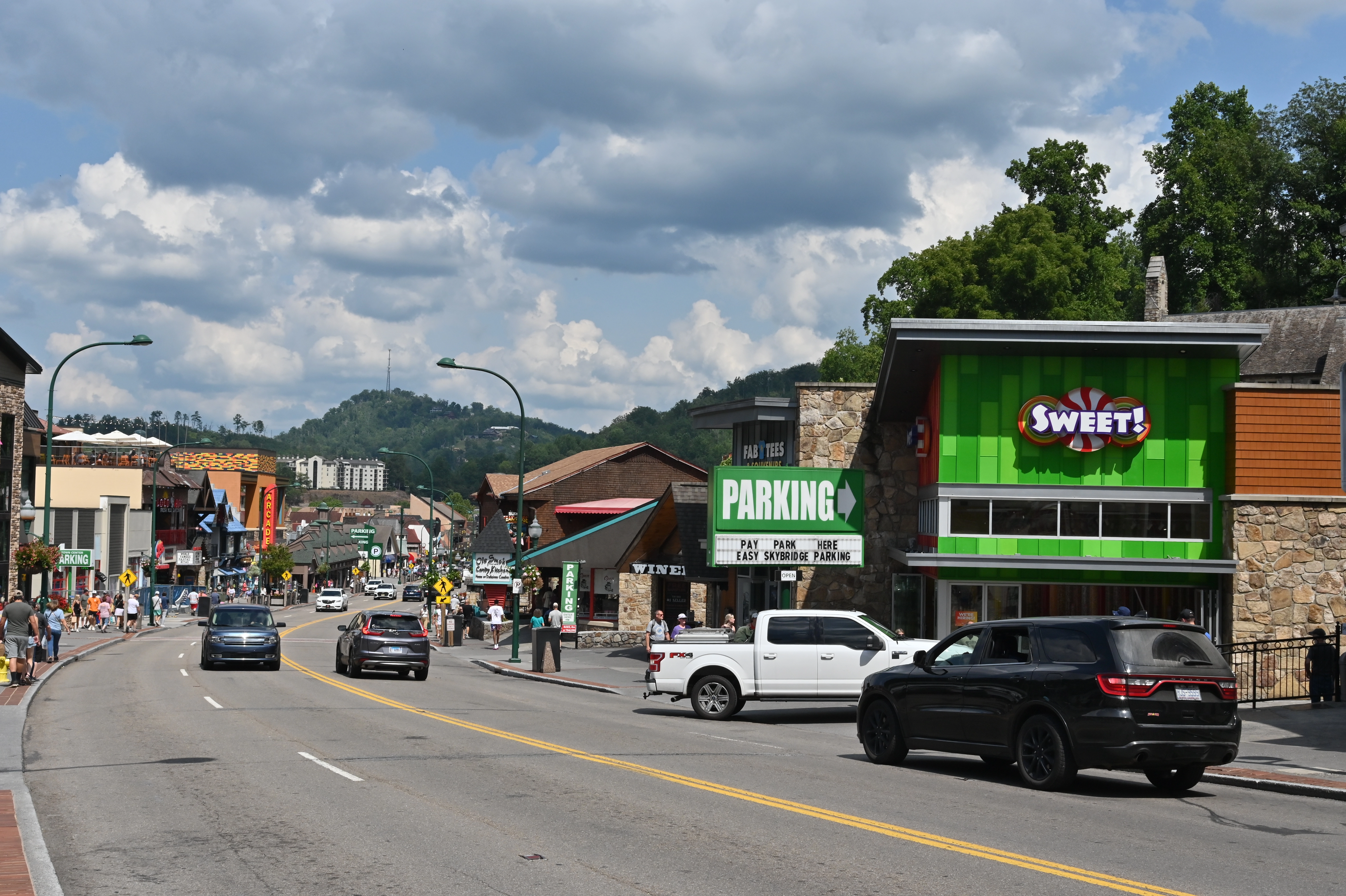 the gatlinburg strip