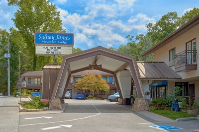 exterior of our pet friendly Gatlinburg hotel