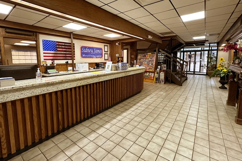 front desk at our affordable Gatlinburg hotel